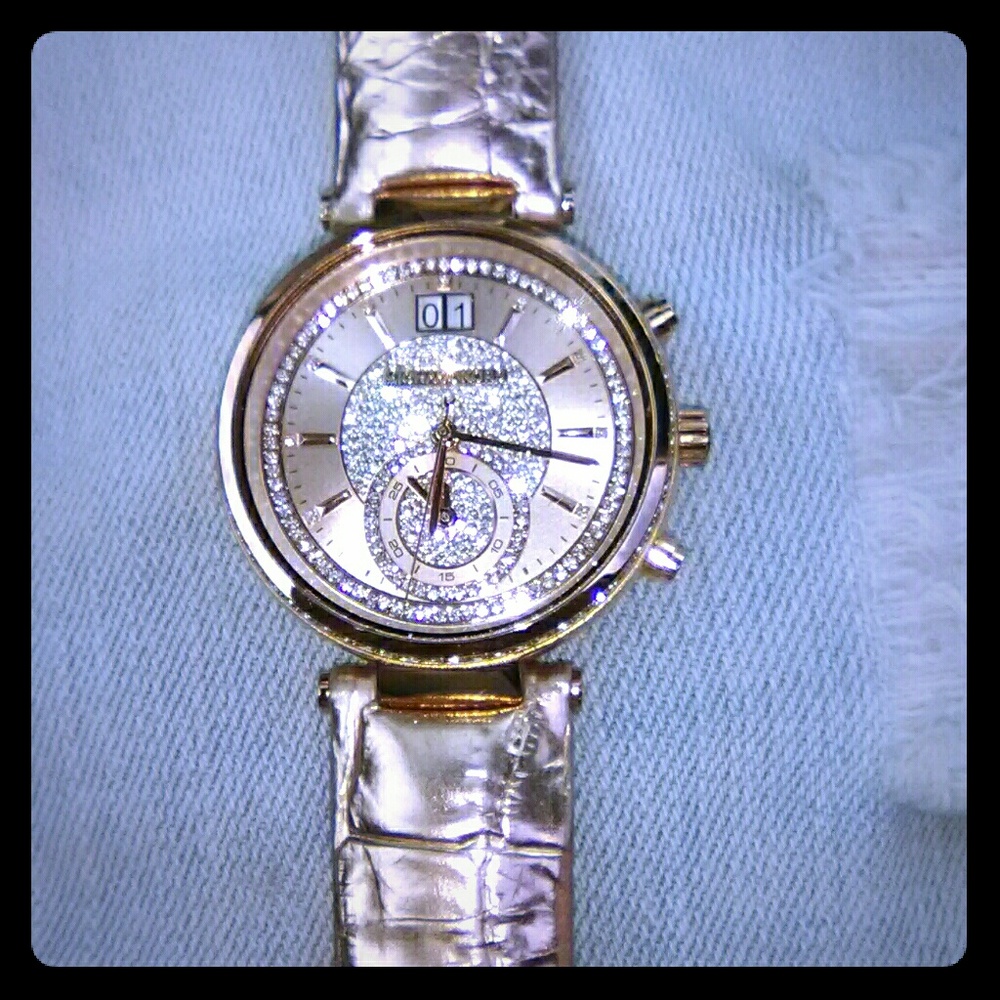 Women's rose gold watch w/ genuine crystals